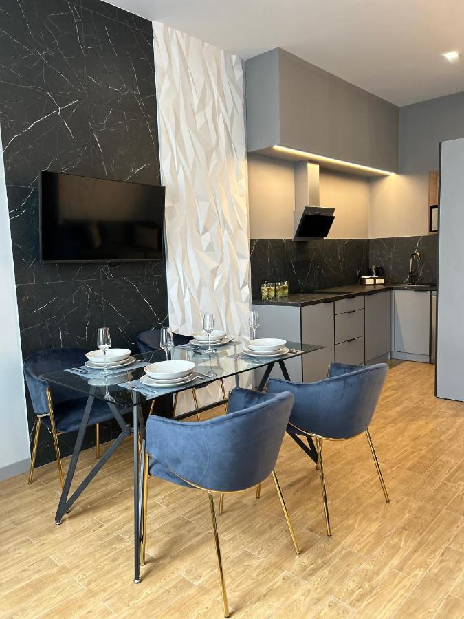 Central Family Boutique Apartments 2 Lemberg Exterior foto
